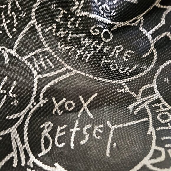 BETSEY JOHNSON, Set of 3 travel cosmetic bags in hot pink classic Betsey print! - Picture 9 of 12